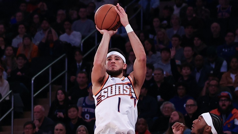 Kevin Durant brachte Devin Booker sorgfältig bei, seine Fähigkeiten während des Spiels zu verbessern